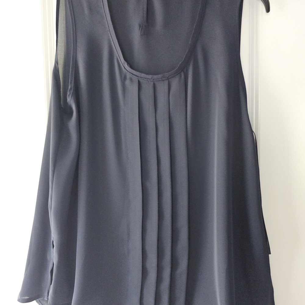 Simply Vera Vera Wang Charcoal Sleeveless Blouse